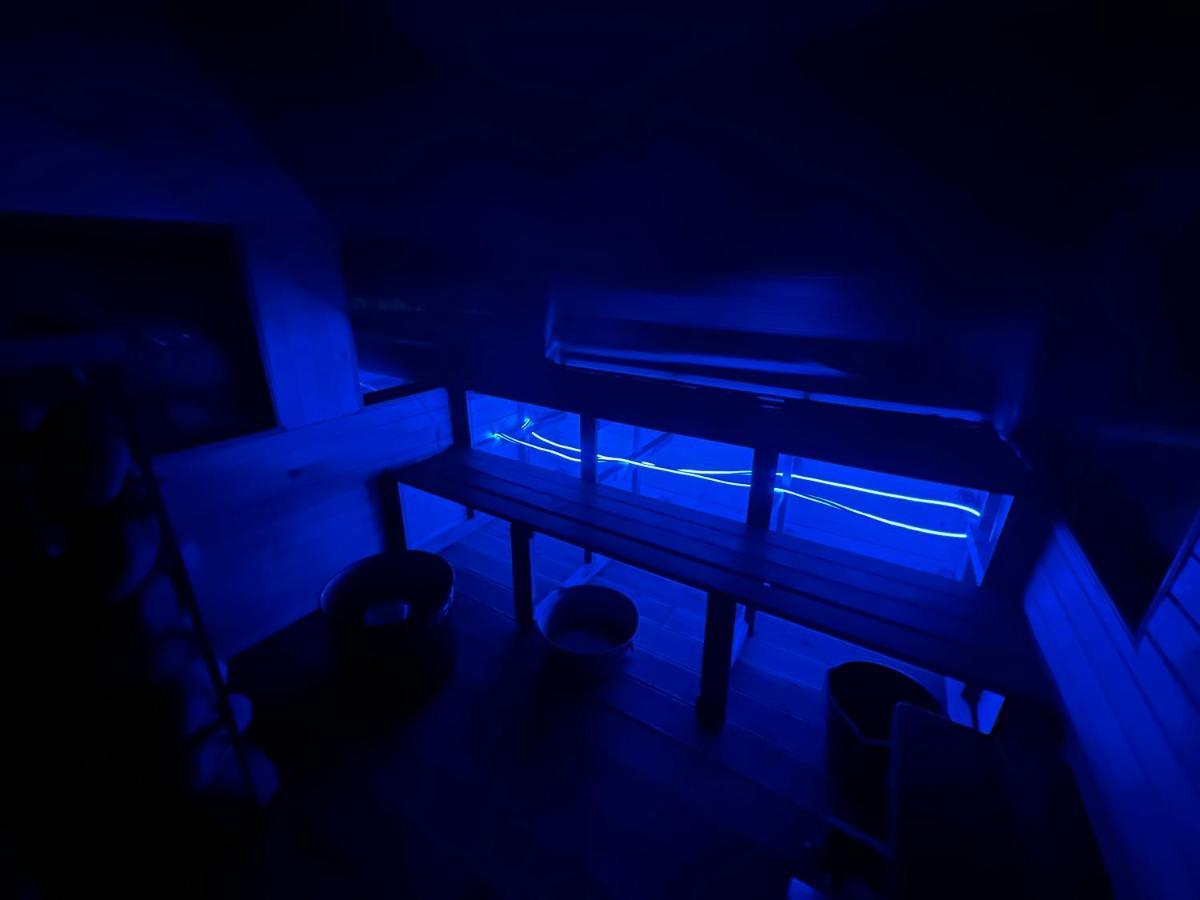Private Farm Jakuzzi Sauna In The Forest 塔尔西 外观 照片