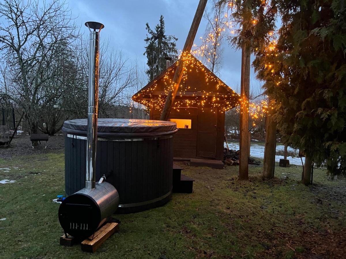 Private Farm Jakuzzi Sauna In The Forest 塔尔西 外观 照片